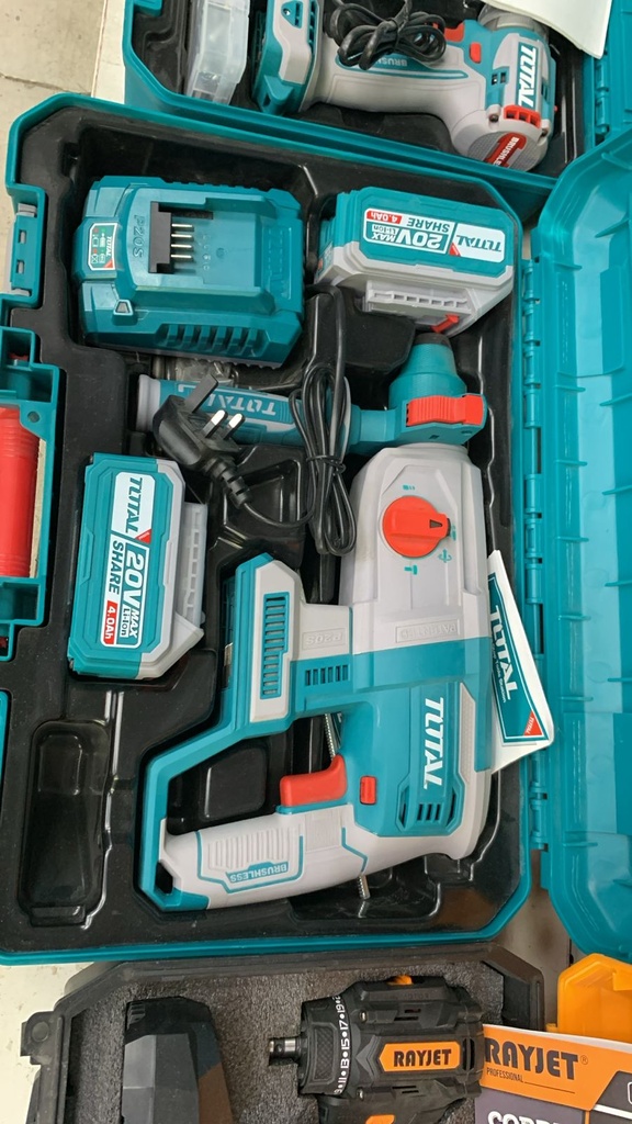 دريل هلتي بشنطة فيبر TOTAL طوابق سحاب(2 بطارية + شاحن)